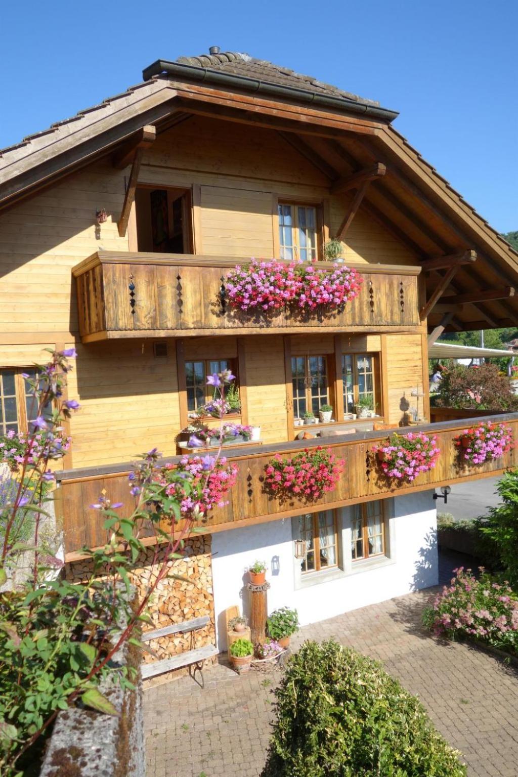 Apartment Buehlmann Spiez Bagian luar foto
